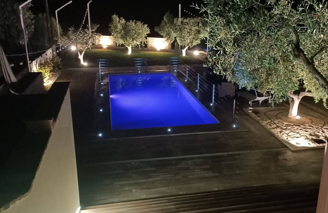 Villa Laura enclavada en la colina de Francavilla al Mare a 4 km de la playa
