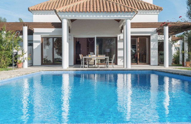 "Villa Lavanda" con piscina, Wi-Fi, terrazas y jardín
