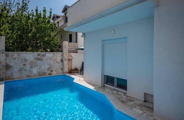 Villa Lavanda - One Bedroom Apartment with Balcony A3
