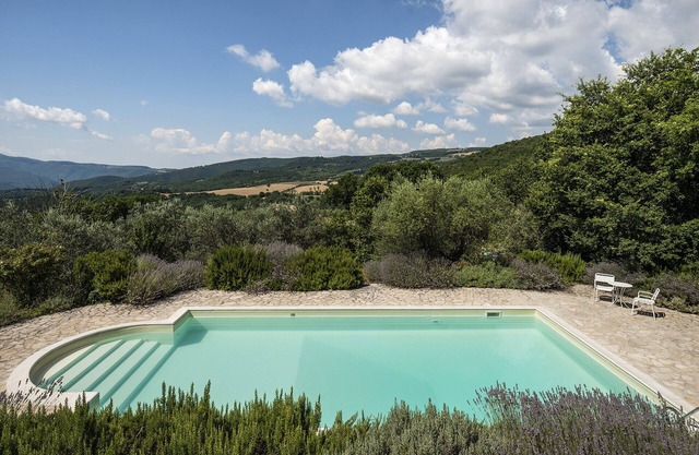 Villa Lavanda, Campo granja cerca de Todi, en el centro de la región de Umbría