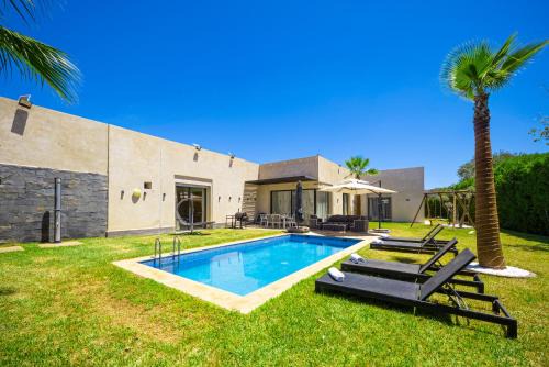 Villa LAYA