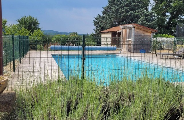 Villa 'Le Clos De Payrolle' with large air-conditioned veranda overlooking private pool