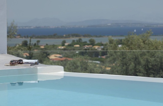 Villa Lefkia - Aloft Luxury Apartments