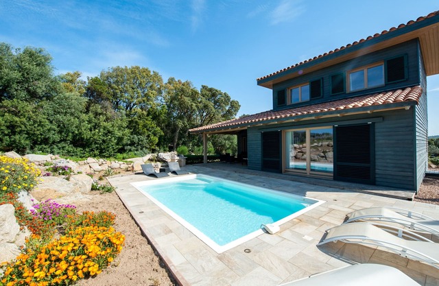 Villa 'Les Oliviers' con piscina cerca de las playas en el sur de Córcega
