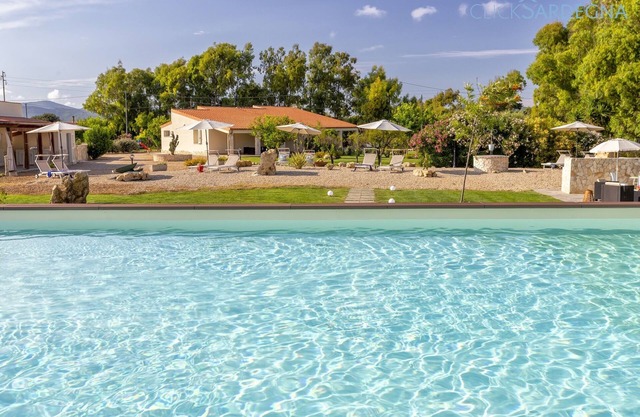 Villa Libeccio for 9 persons close to the beach with shared swimming pool