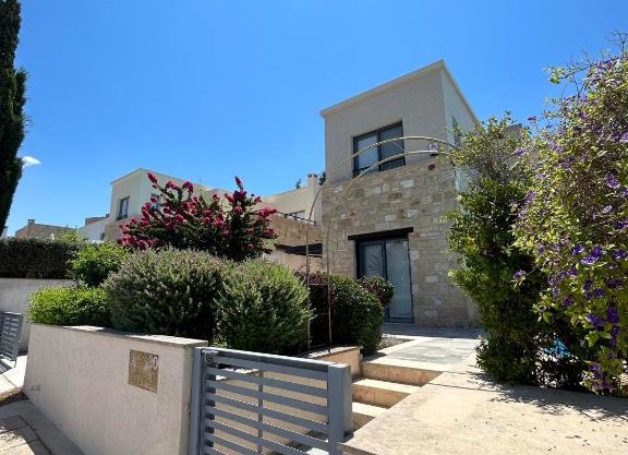 Villa LIBRO