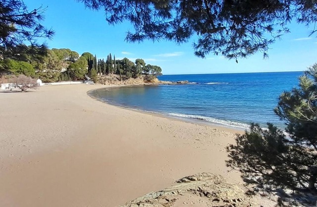 Villa Llançà, 5 dormitorios, 12 personas