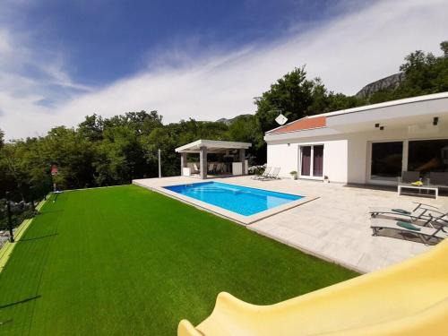 Villa Lodrica