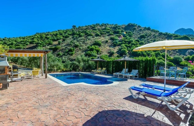 Villa Los Rosales El Gastor by Ruralidays