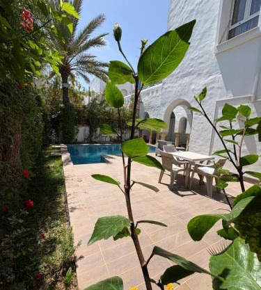 Villa LOTUS