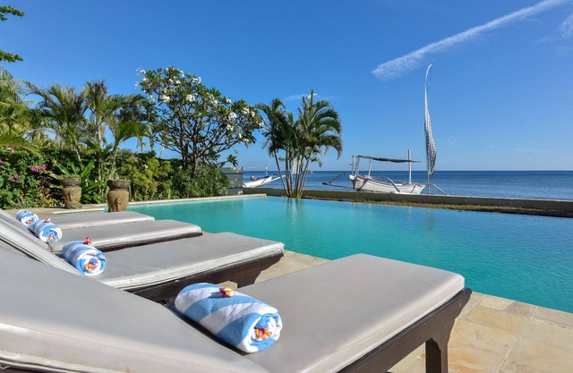 Villa Lovina Beach 1 - Luxury Beachfront Villa In North Bali