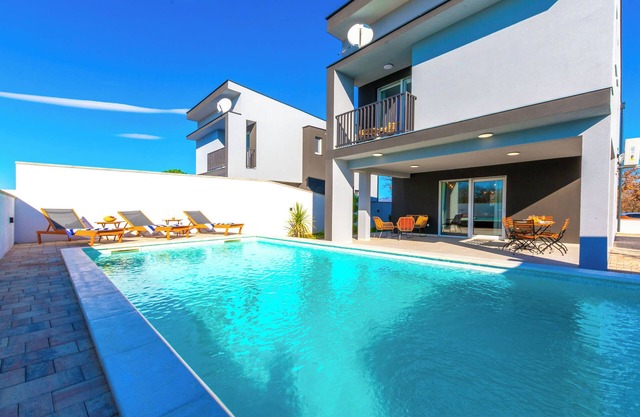 Villa Lucija (V9772-K1) - Zadar