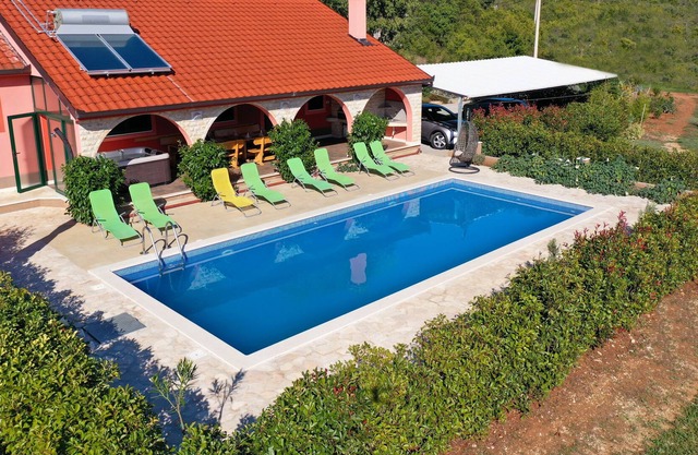 Villa Lujko (for 10 people)