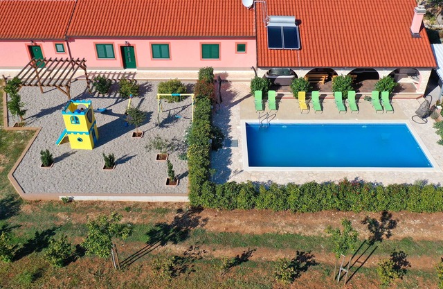 Villa Lujko (for 14 people)