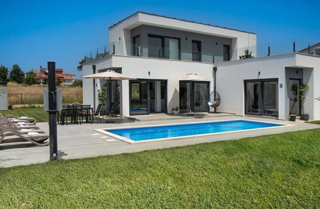 Villa Luna Fiorini (96731-K1) - Brtonigla (Novigrad)