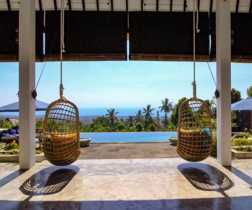Villa Luna Resort