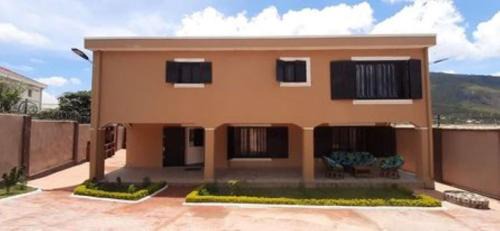 villa luxueuse et meublée plus de 280 m²
