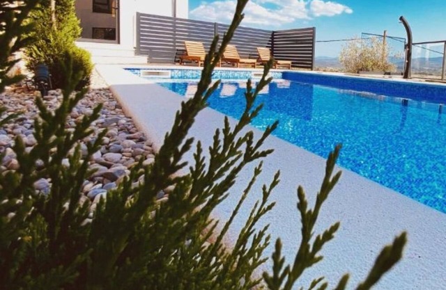 Villa Magic Look with Whirlpool, Pool, Sauna, children's playground