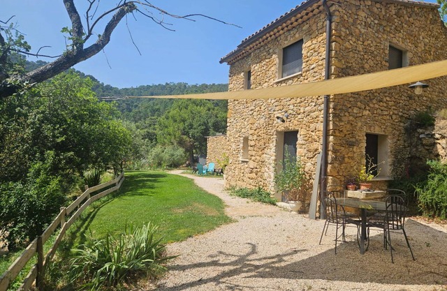 Villa 'Maison Du Soleil' con vistas a la montaña, piscina privada y Wi-Fi