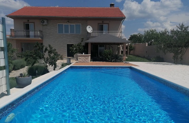 Villa "Maja Marija" ****
