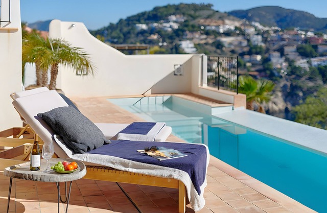 Villa 'Mallorquin Oasis' con vistas al mar, Wi-Fi y aire acondicionado