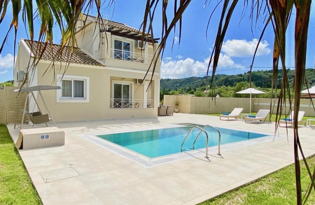 Villa Mandola Sidari with private pool