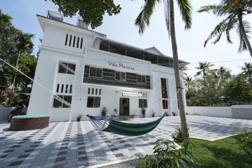 VILLA MANTRAA