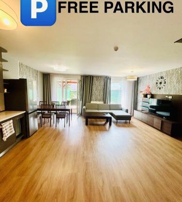 Villa many separate rooms with Free Parking Praha 4 libuš