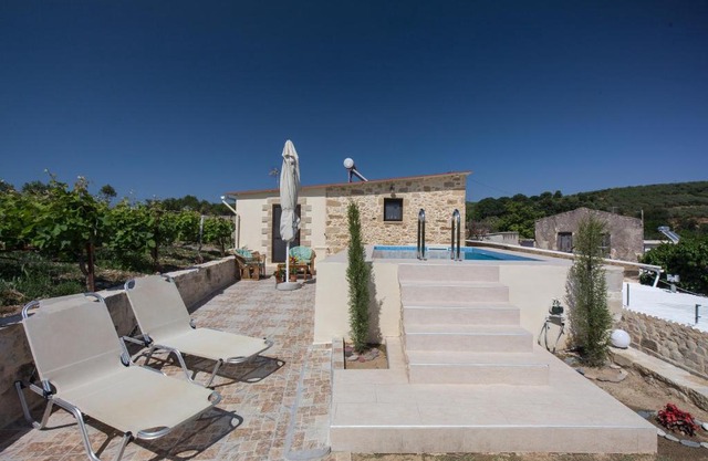 Villa Margarita's farm, private pool