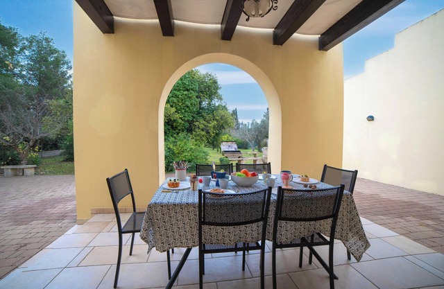 Villa Maria Antonietta With Big Garden, Lecce, Italy