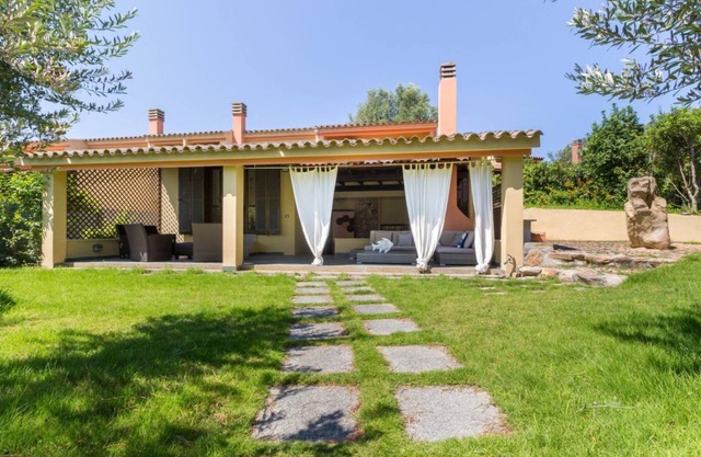 Villa marta, just 100 m from Cala Caterina