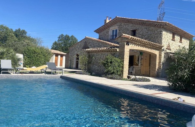 Villa Masada location saisonnière Ardèche-Provençale