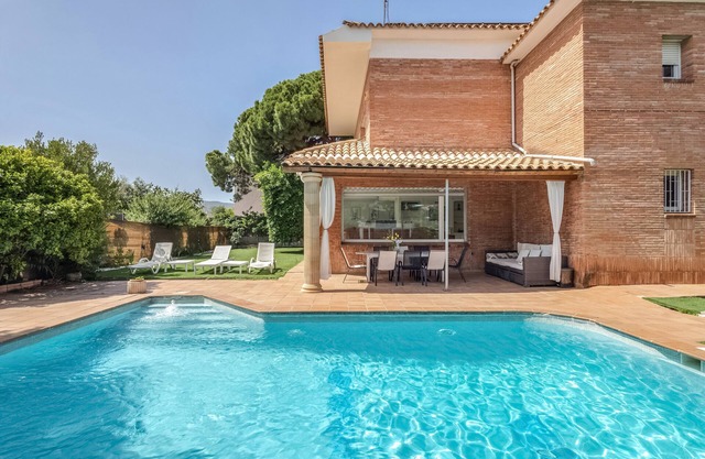 Villa 'Masnou' con vistas al mar, Wi-Fi y aire acondicionado