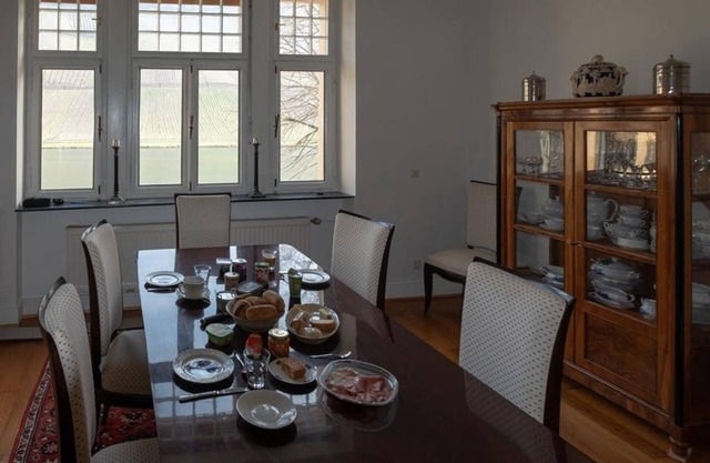 Villa Mathilda, Alemania
