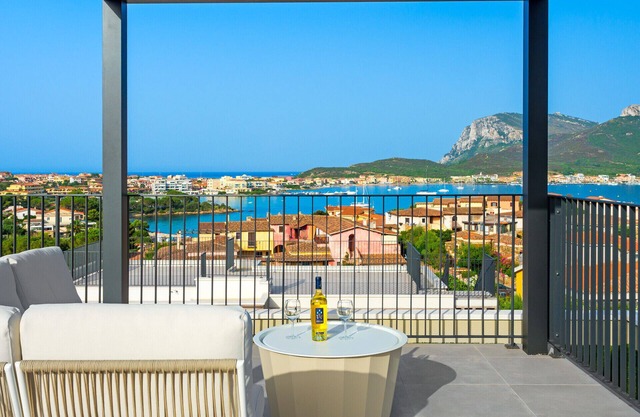 Villa Mathis by Klodge - exquisite seaview villa with pool