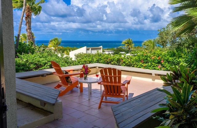 Villa Maya @ The Reef Condominiums
