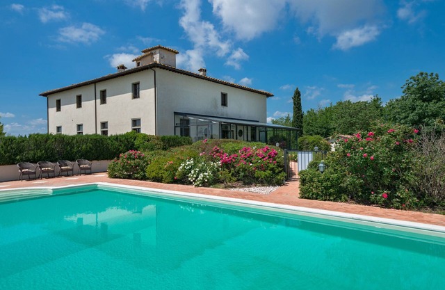 Villa Michelangelo promoted by Weekhomes.com