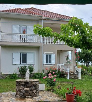 Villa Mira