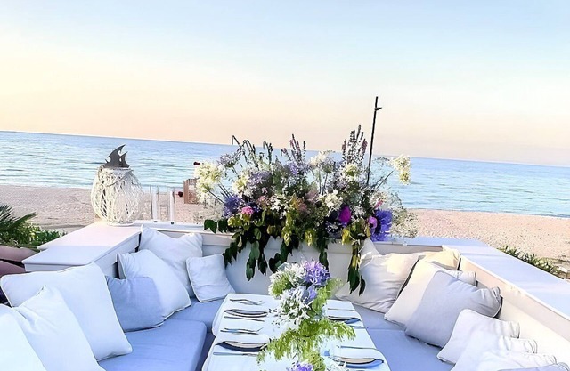 Villa Miralisa: A bright two-story villa situated at a few steps from the beach, with Free WI-FI.