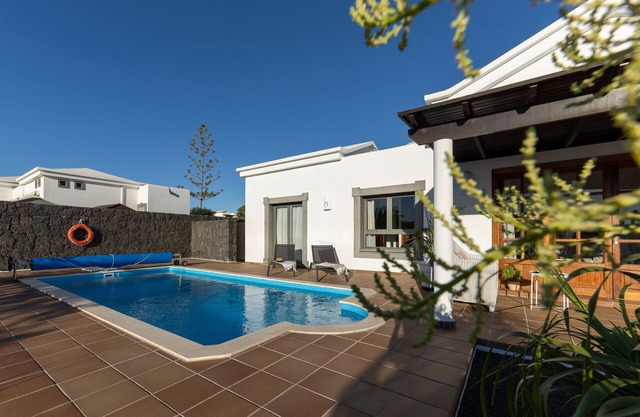 Villa "Mo Luxury Heated Pool" con vistas a la montaña, piscina privada y Wi-Fi