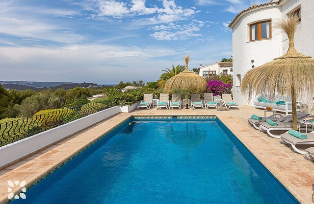 Villa MOBA by Abahana Villas