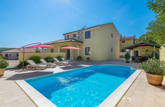 Villa Monica con piscina privada