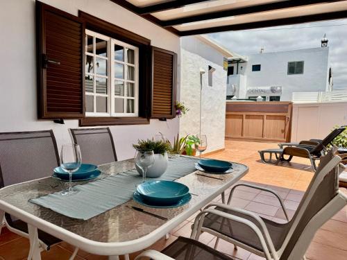 Villa Morriña by Vulcano Homes