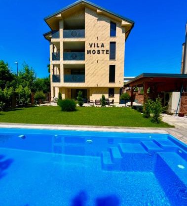 Villa Moste with Pool, EV station & free parking