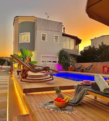 Villa Myrtios with Private Pool & Jacuzzi