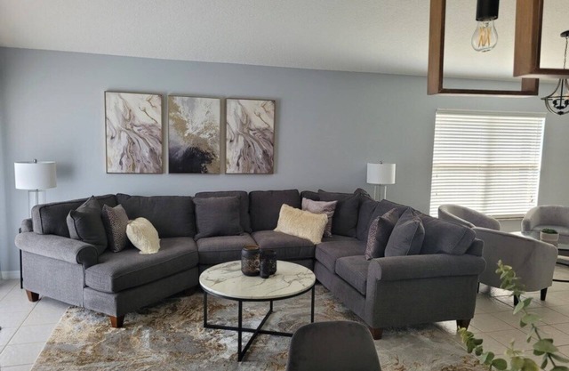 Villa Mystic Fabulous Comfortable 4 Bedroom/3 Bath Retreat Near Disney