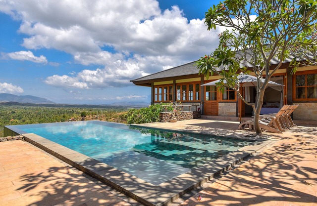Villa Naga, Villa privada con gran piscina infinita y vistas espectaculares