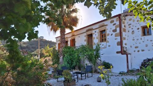 Villa Nama