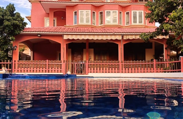 Villa Nass