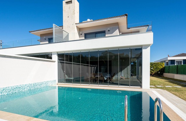 Villa Near Alibostan Beach in Cesme - AWZ106